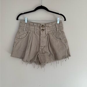 We The Free Paper Bag Cut Off Shorts in Khaki Beige Size XS